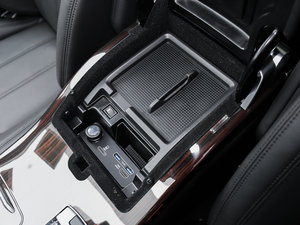 20173.0 V6 Vogue ˜S g