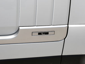 20173.0 V6 Vogue L ^