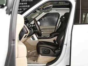 2017款3.0 V6 Vogue 加长版 前排空间