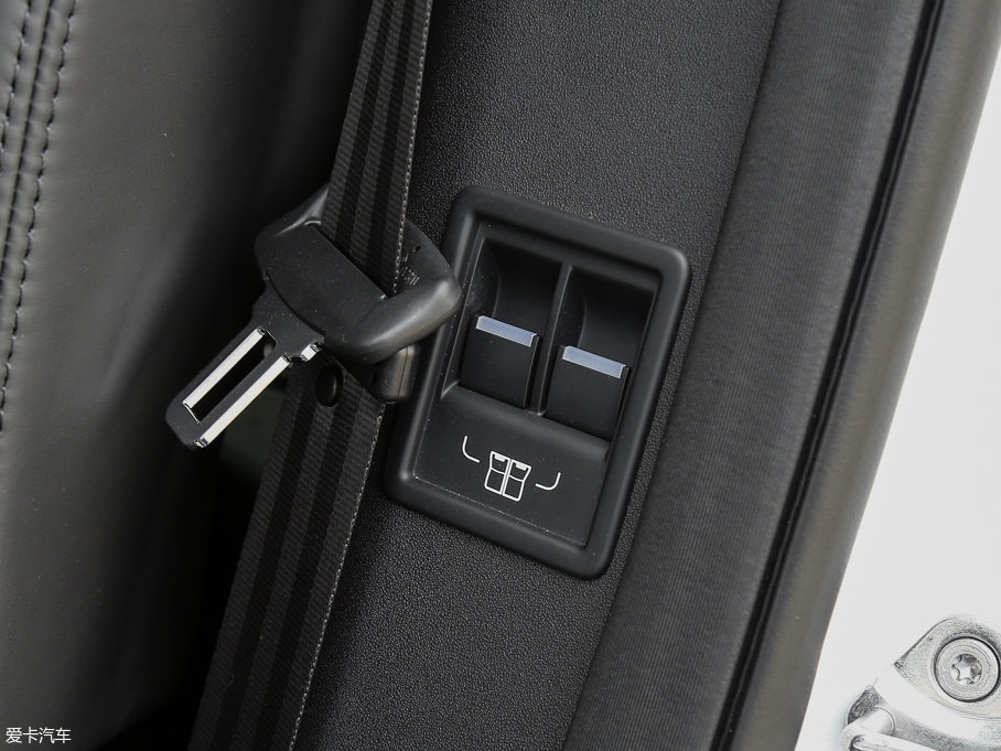 2017l(f)F(xin) 3.0 V6 HSE