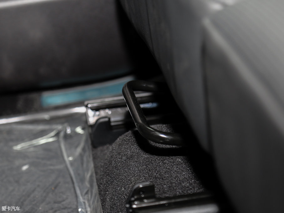 2017l(f)F(xin) 3.0 V6 HSE