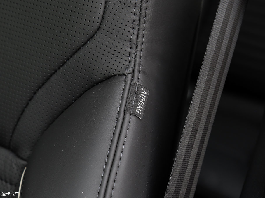 2017l(f)F(xin) 3.0 V6 HSE