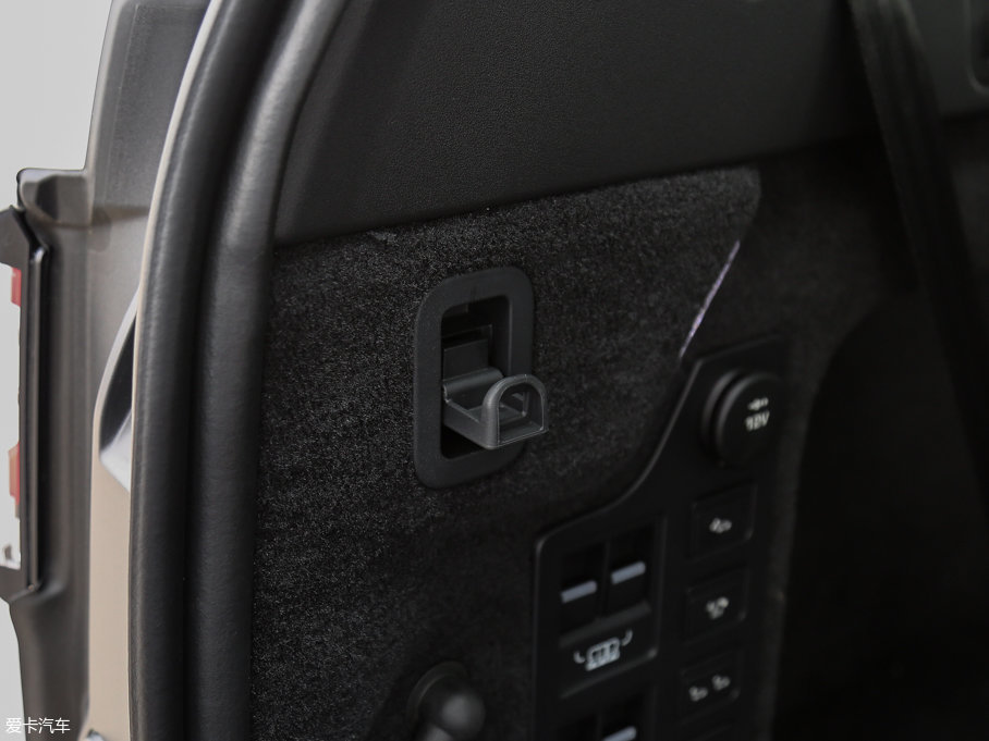 2017l(f)F 3.0 V6 HSE