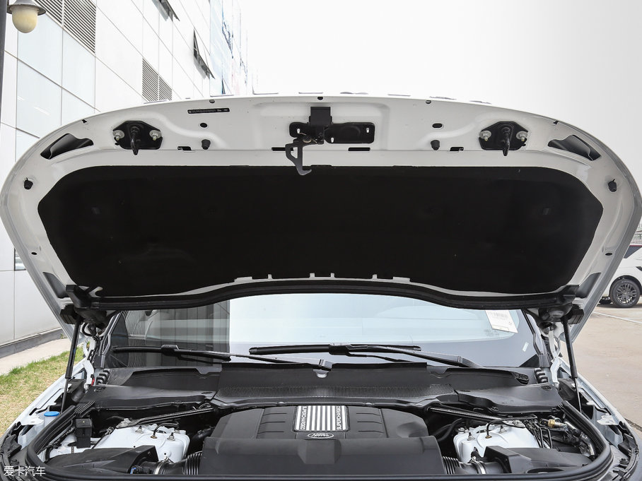 2017l(f)F(xin) 3.0 V6 HSE