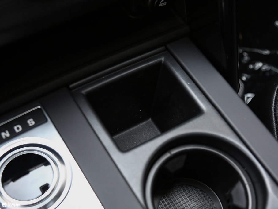 2017l(f)F(xin) 3.0 V6 SE