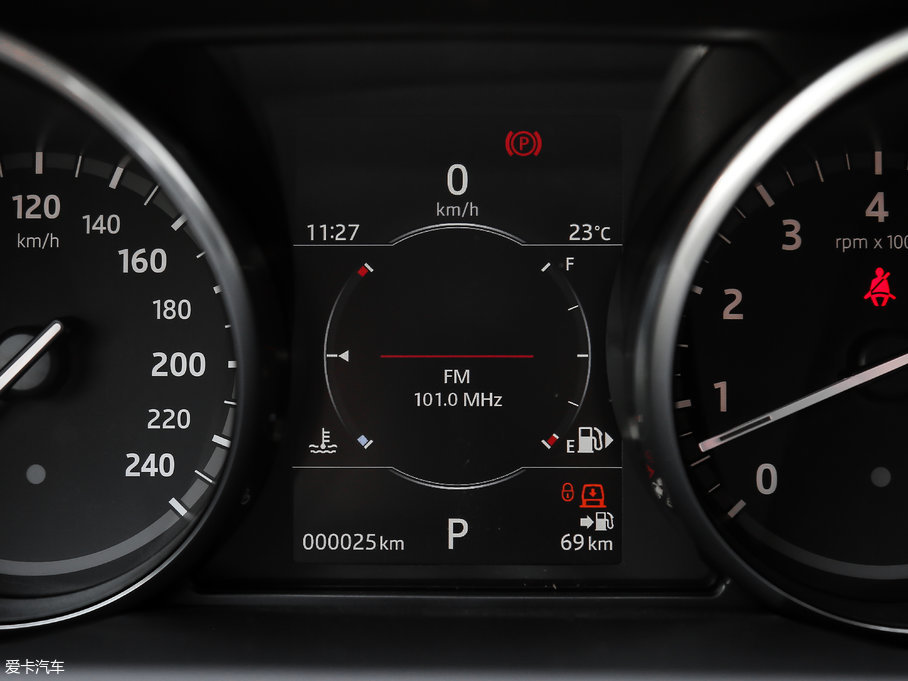 2017l(f)F(xin) 3.0 V6 SE