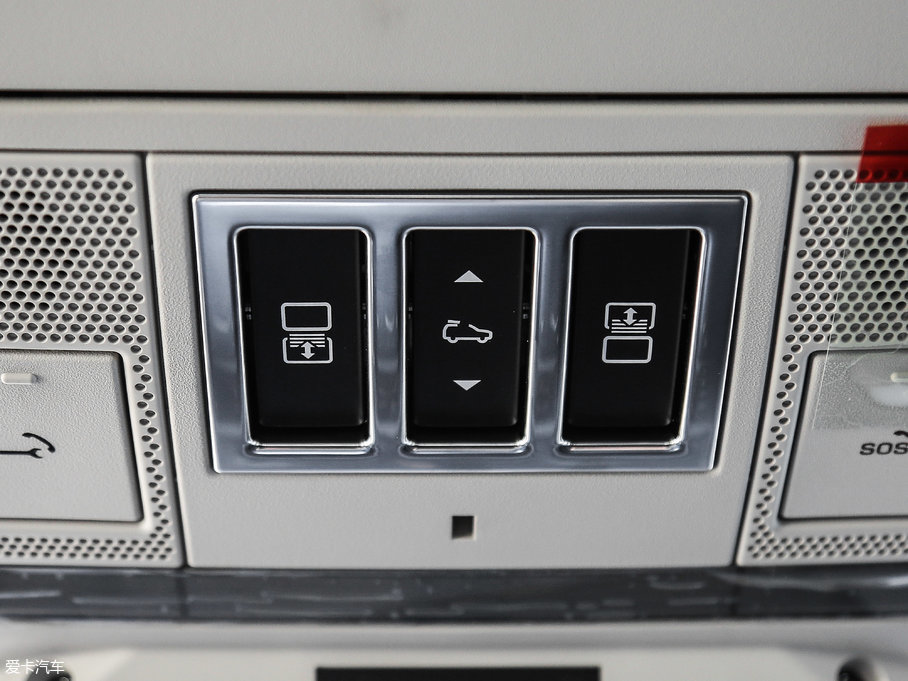 2017l(f)F(xin) 3.0 V6 SE