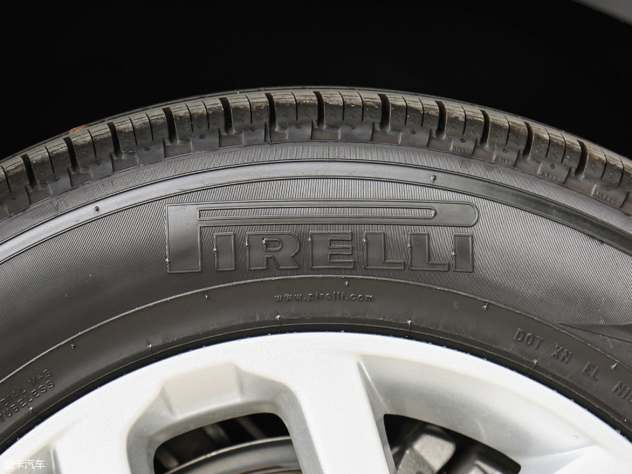 2017l(f)F(xin) 3.0 V6 S