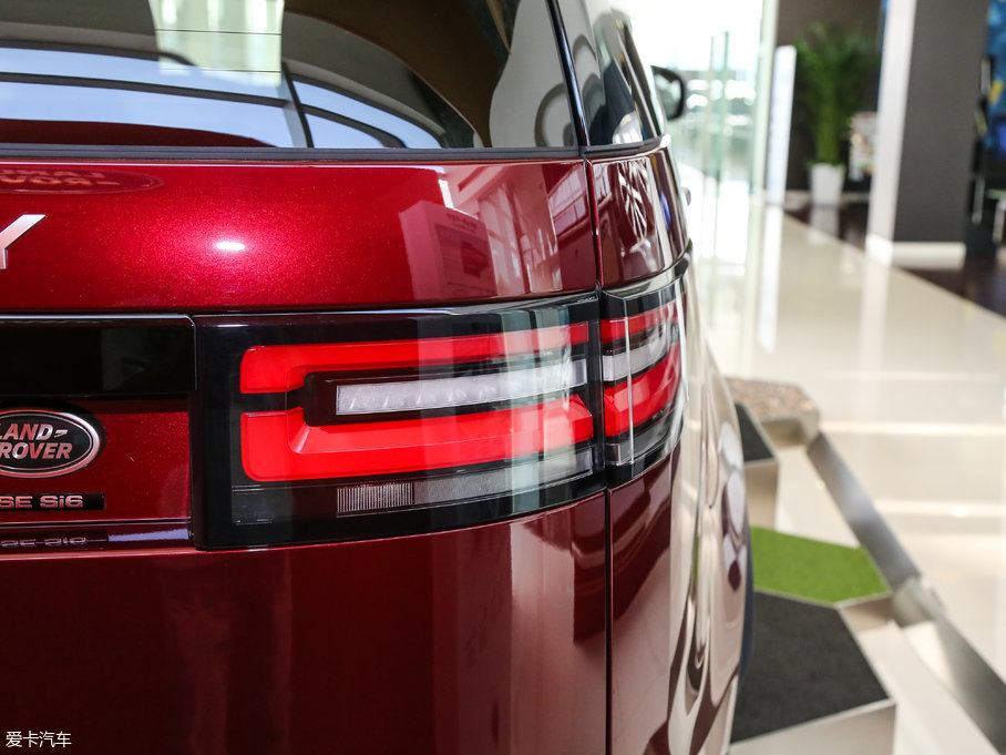 2017lF 3.0 V6 HSE LUXURY