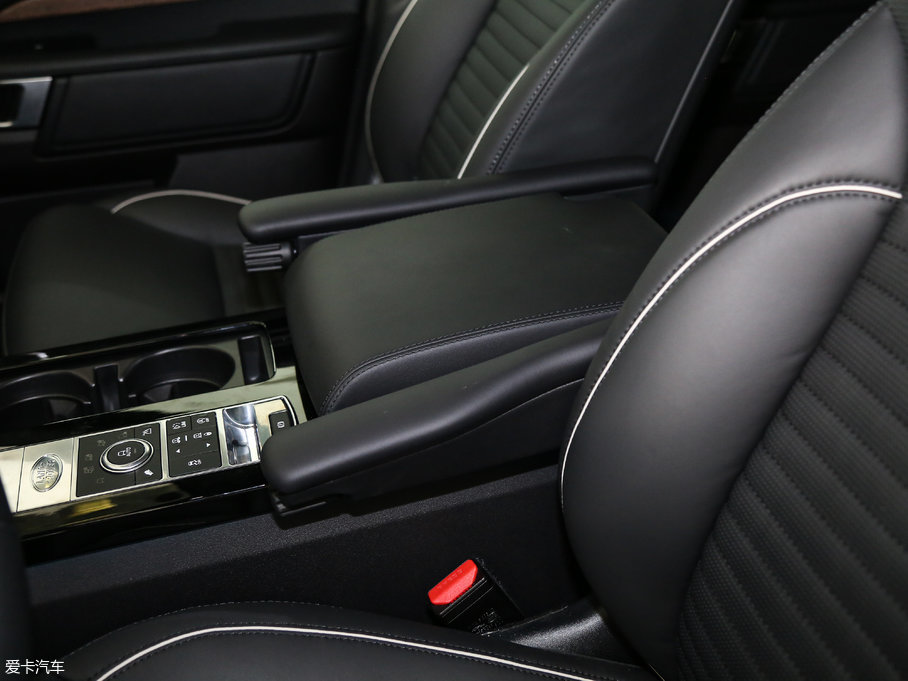 2017lF 3.0 V6 HSE LUXURY