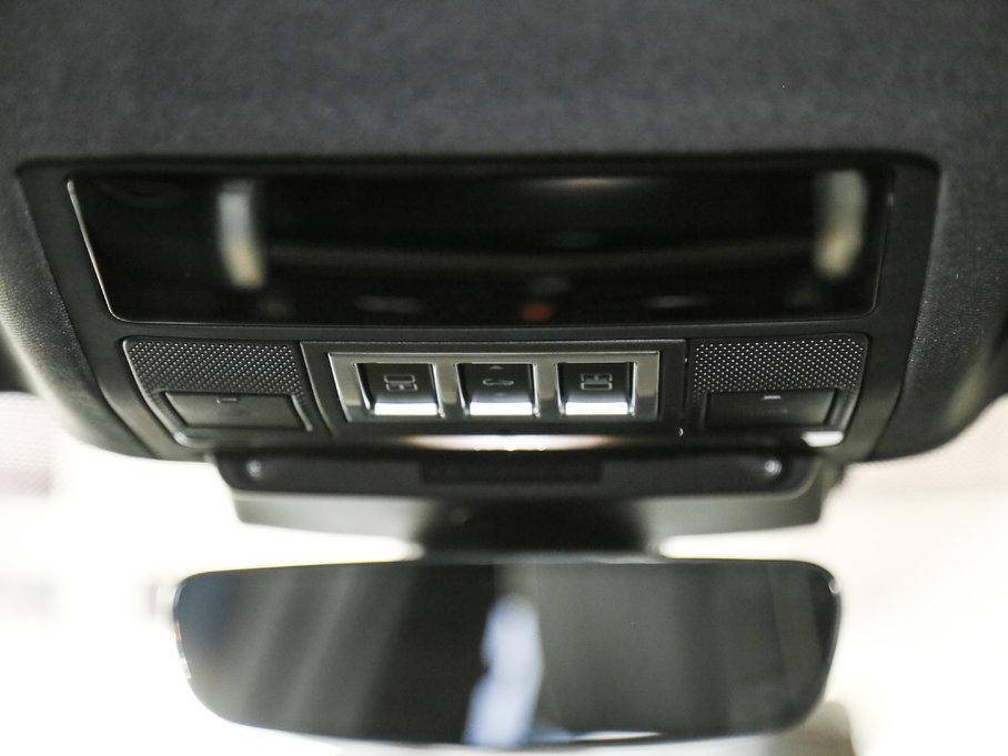 2017lF 3.0 V6 HSE LUXURY