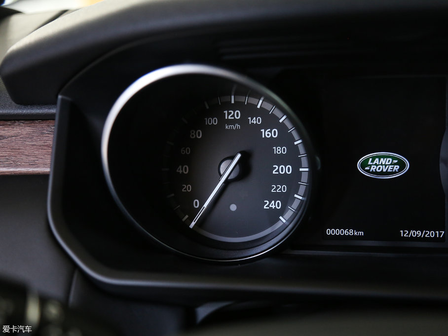 2017lF 3.0 V6 HSE LUXURY