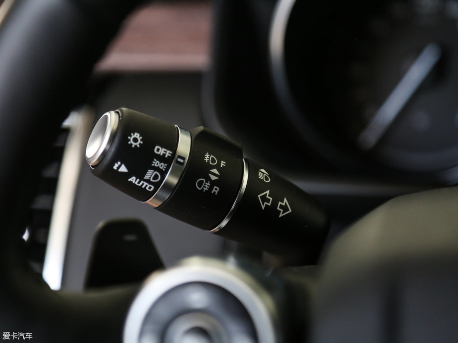 2017l(f)F(xin) 3.0 V6 HSE LUXURY