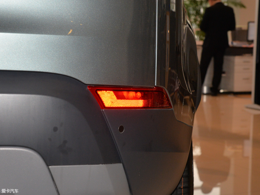 2017l(f)F(xin) 3.0 V6 SE