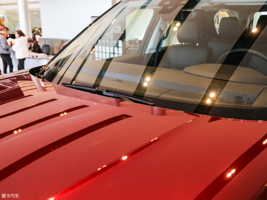 2017l(f)F(xin) 3.0 V6 SE