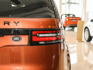 2017款3.0 V6 首发限量版 尾灯