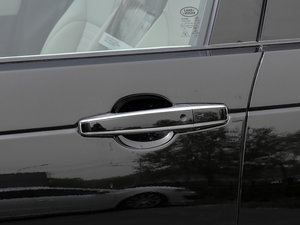 20173.0 V6 HSE LUXURY {T