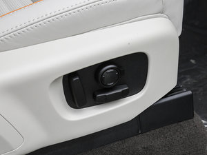 20173.0 V6 HSE LUXURY g