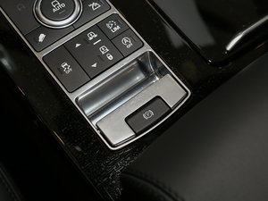 20173.0 V6 HSE v܇Ƅ