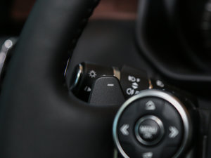 20173.0 V6 HSE п؅^