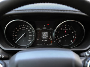 2017款3.0 V6 首发限量版 仪表