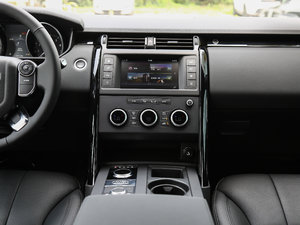 2017款3.0 V6 S 中控台
