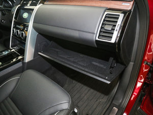 2017款3.0 V6 HSE LUXURY 前排空间