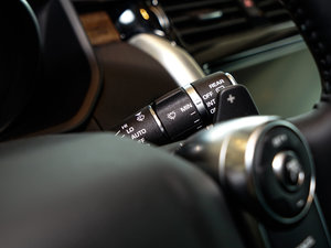 20173.0 V6 HSE п؅^