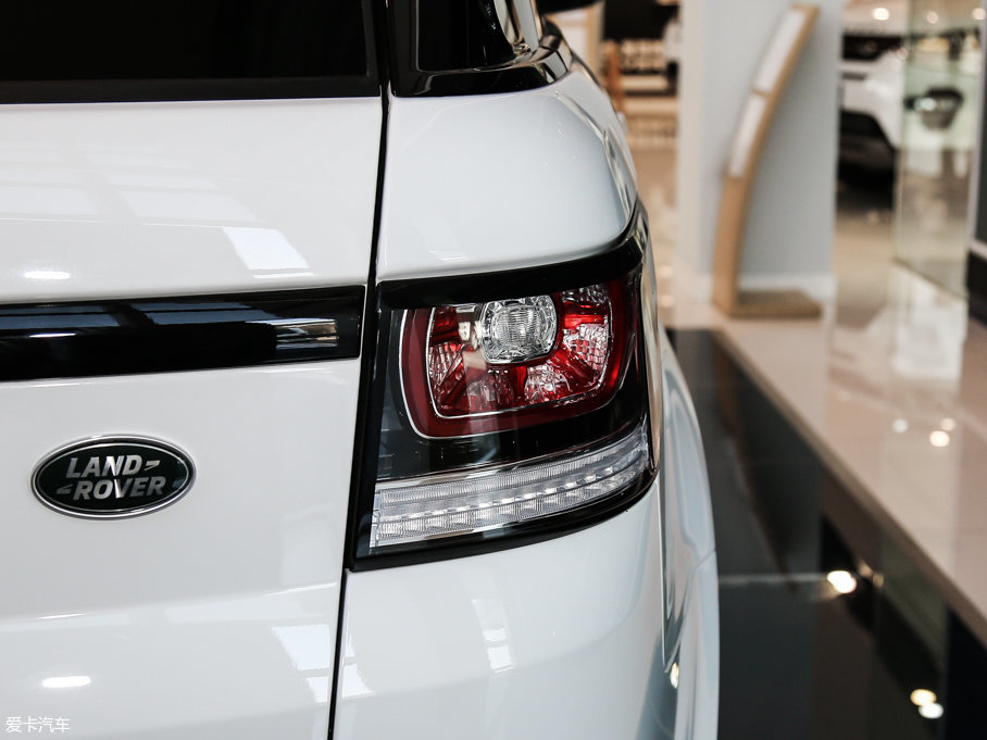 2017\ 3.0 V6 SC HSE DYNAMIC