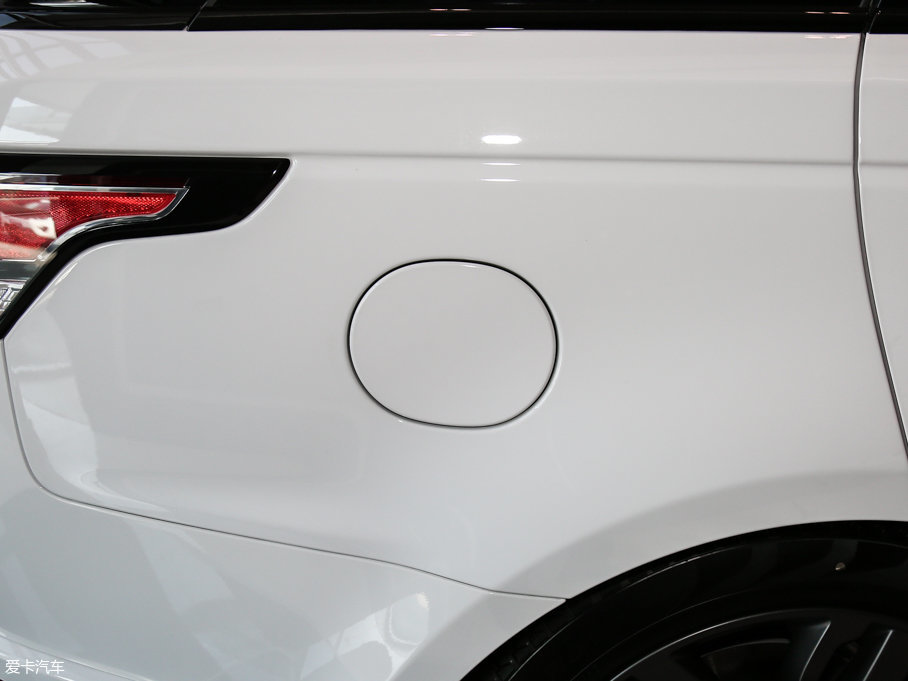 2017\ 3.0 V6 SC HSE DYNAMIC