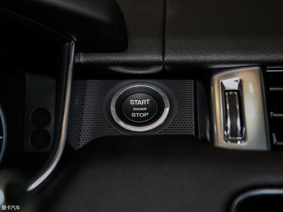 2017\ 3.0 V6 SC HSE DYNAMIC