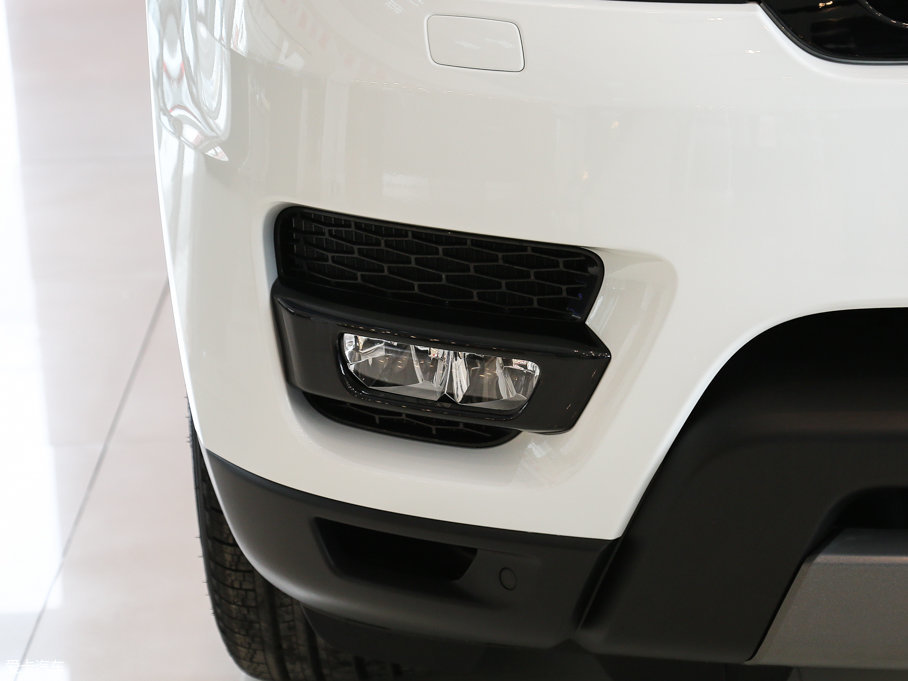 2017\ 3.0 V6 SC SE