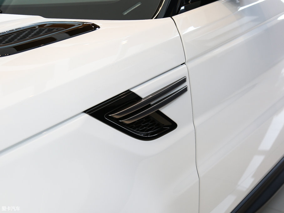 2017����\�� 3.0 V6 SC SE