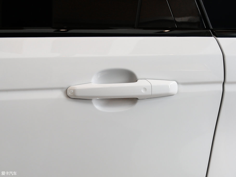 2017\(yn)(dng) 3.0 V6 SC SE