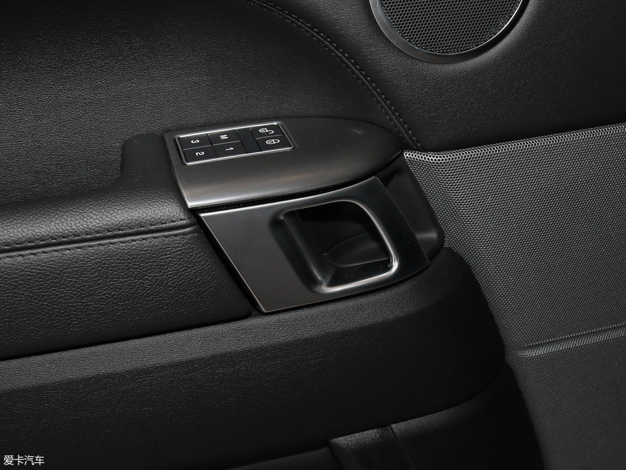 2017\(yn)(dng) 3.0 V6 SC SE