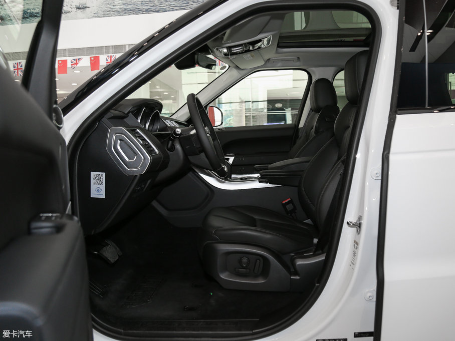 2017\ 3.0 V6 SC SE