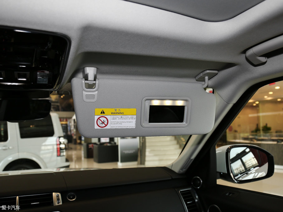 2017\ 3.0 V6 SC SE