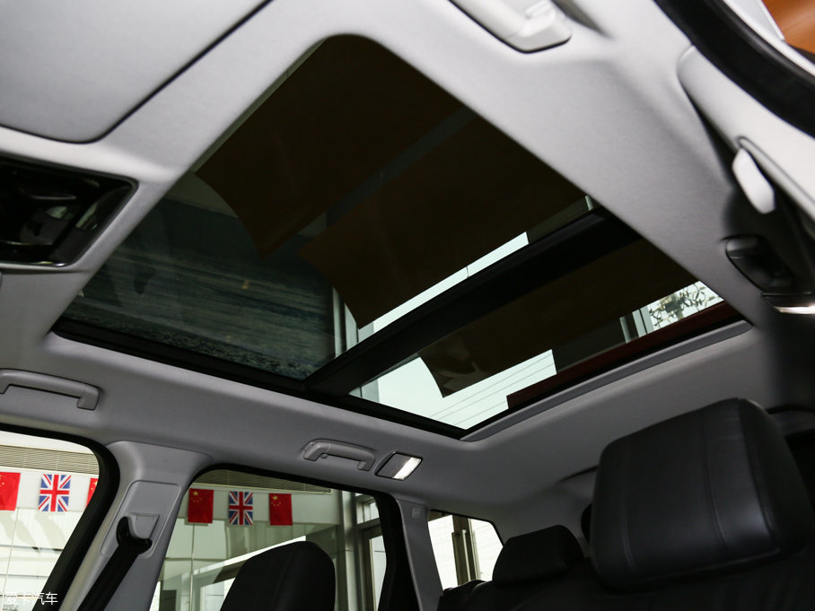 2017\ 3.0 V6 SC SE