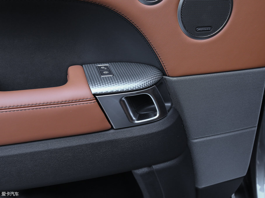 2017\(yn)(dng) 3.0 V6 hЄ(chung) DYNAMIC