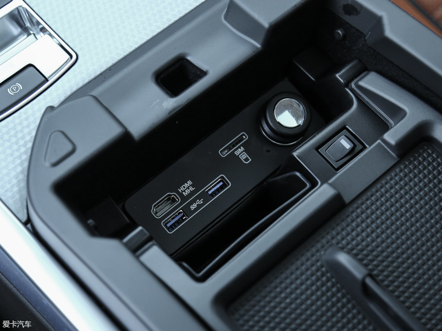 2017\ 3.0 V6 hЄ DYNAMIC