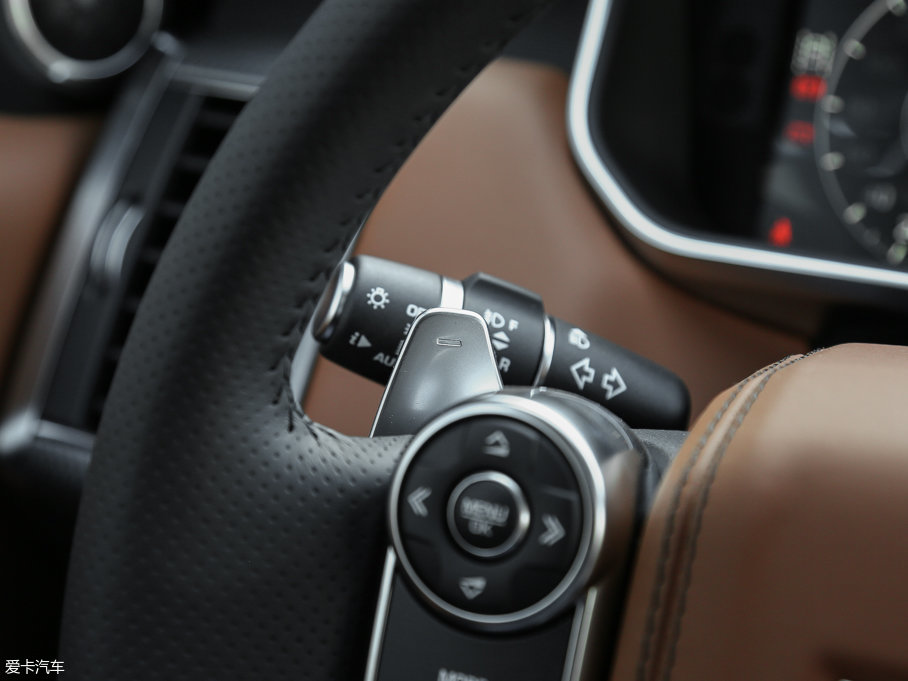 2017\ 3.0 V6 hЄ(chung) DYNAMIC