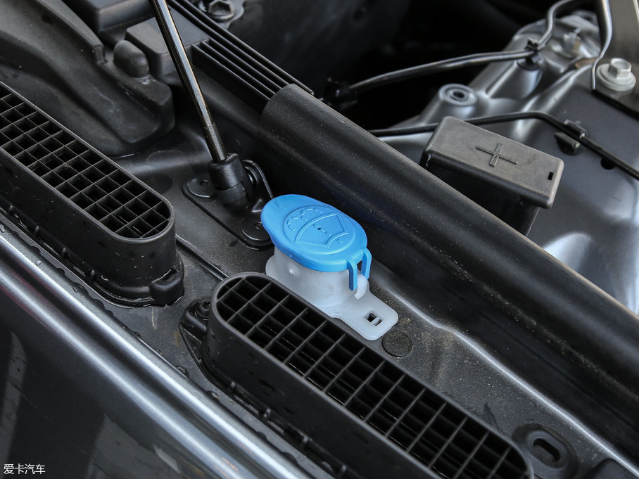 2017\ 3.0 V6 hЄ DYNAMIC