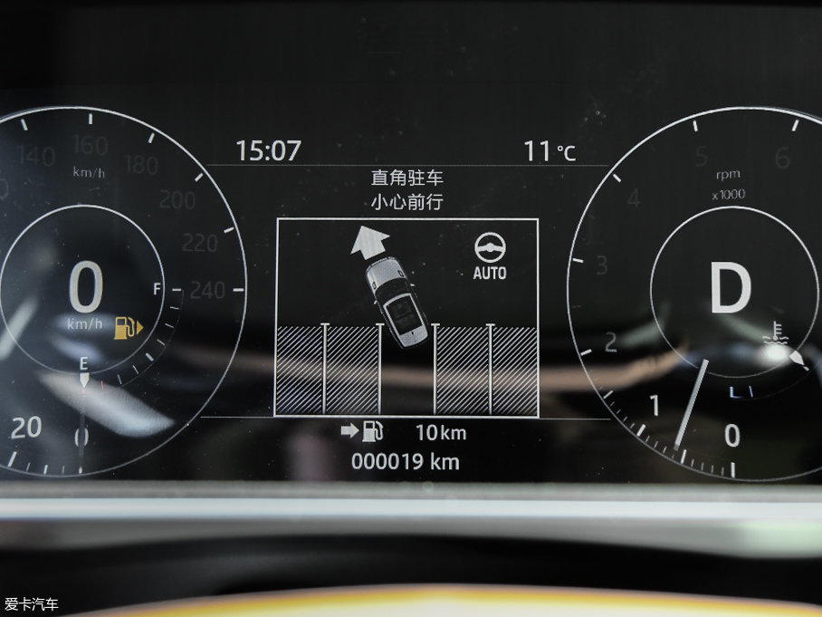 2017\ 3.0 V6 hЄ DYNAMIC