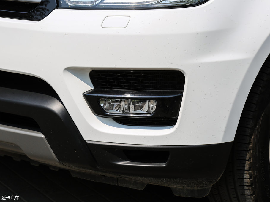 2017\ 3.0 V6 SC SE