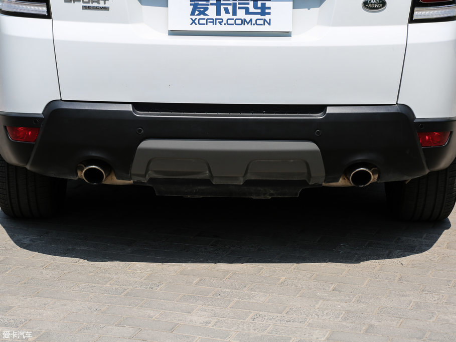 2017\ 3.0 V6 SC SE