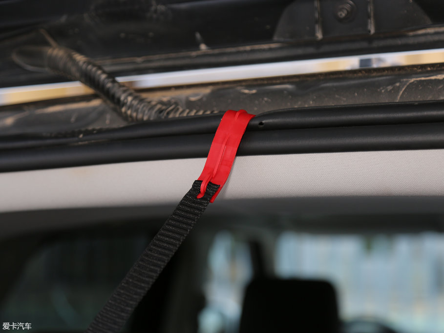 2017\ 3.0 V6 SC SE