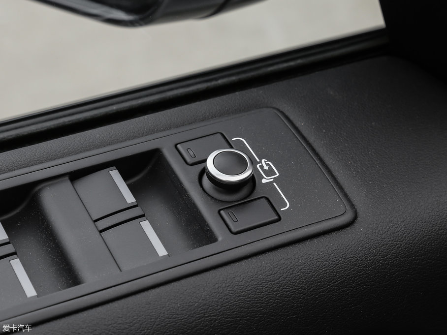 2017\ 3.0 V6 SC HSE