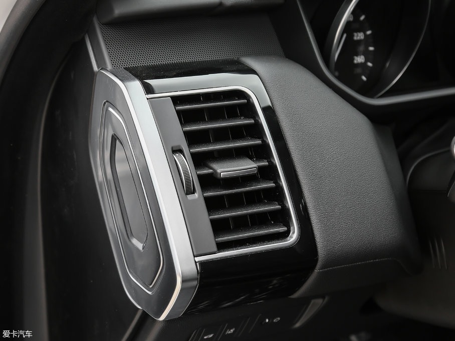 2017\(yn) 3.0 V6 SC HSE