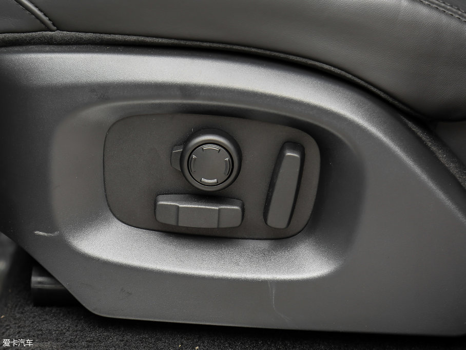 2017\ 3.0 V6 SC HSE