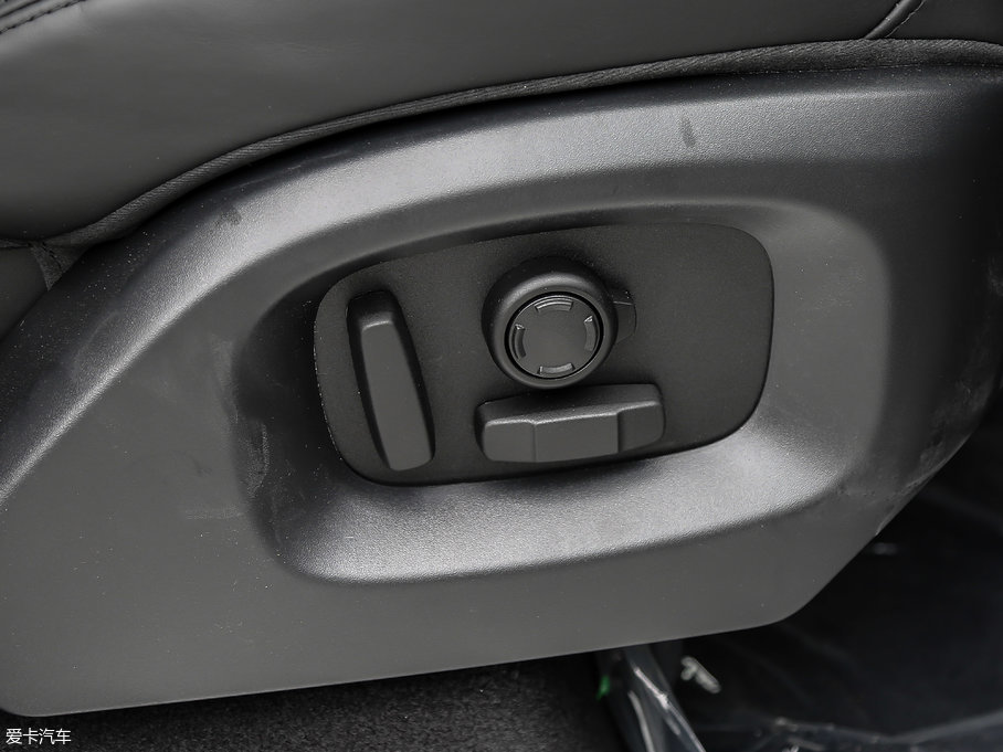 2017\ 3.0 V6 SC HSE